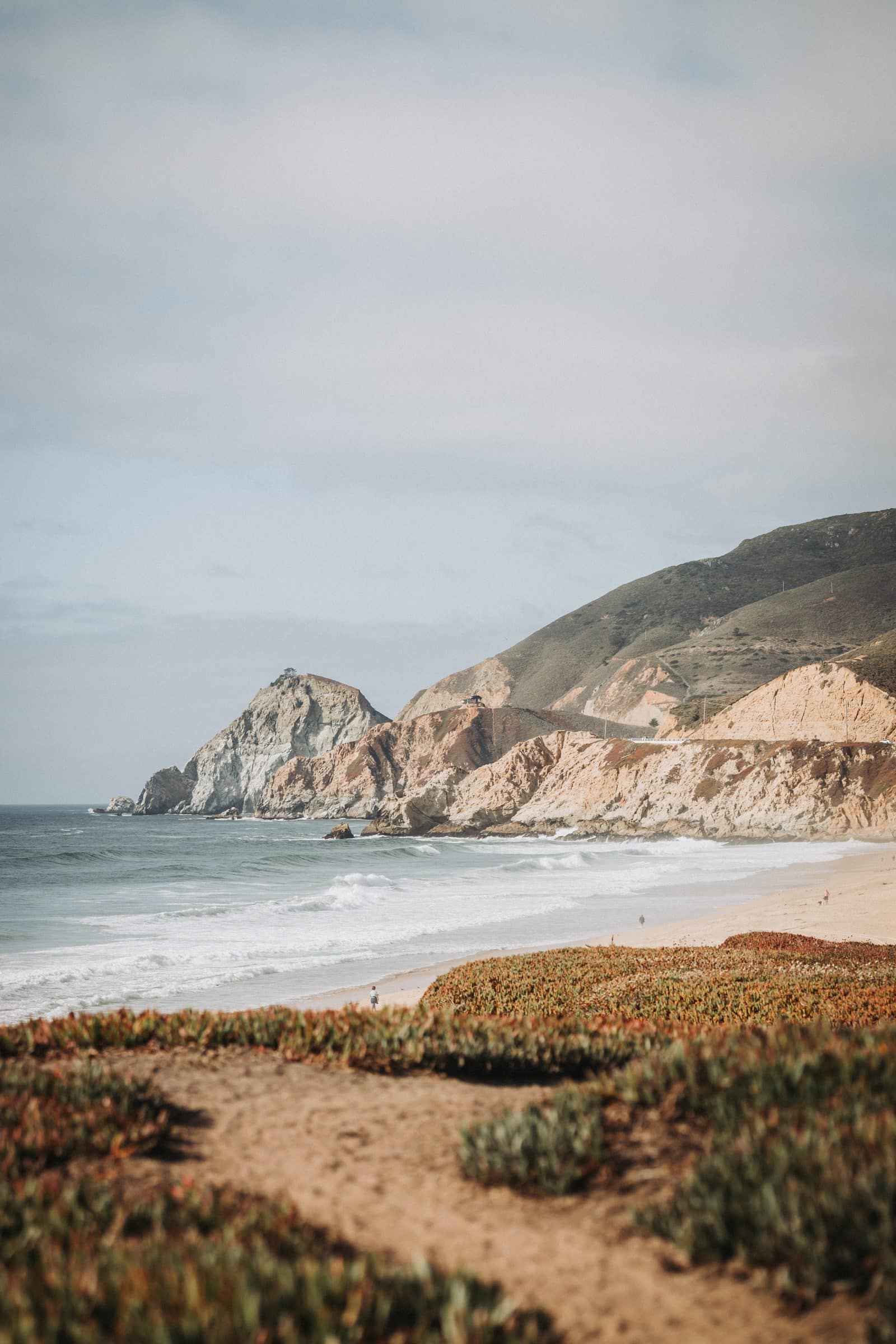 When to Book Wedding Vendors — A Month-by-Month Timeline